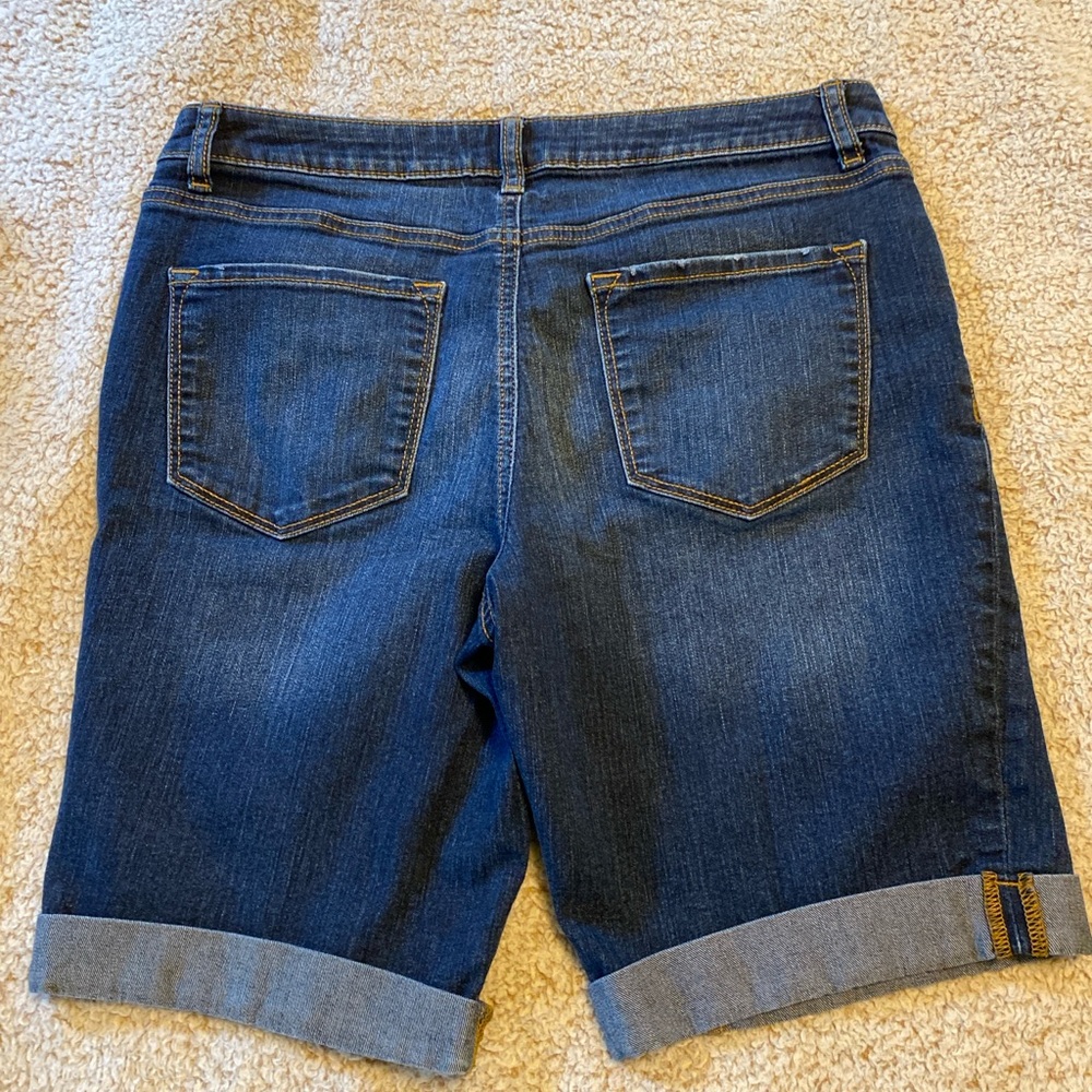 Apt. 9 Essentials Blue Denim Shorts - Picture 4 of 4